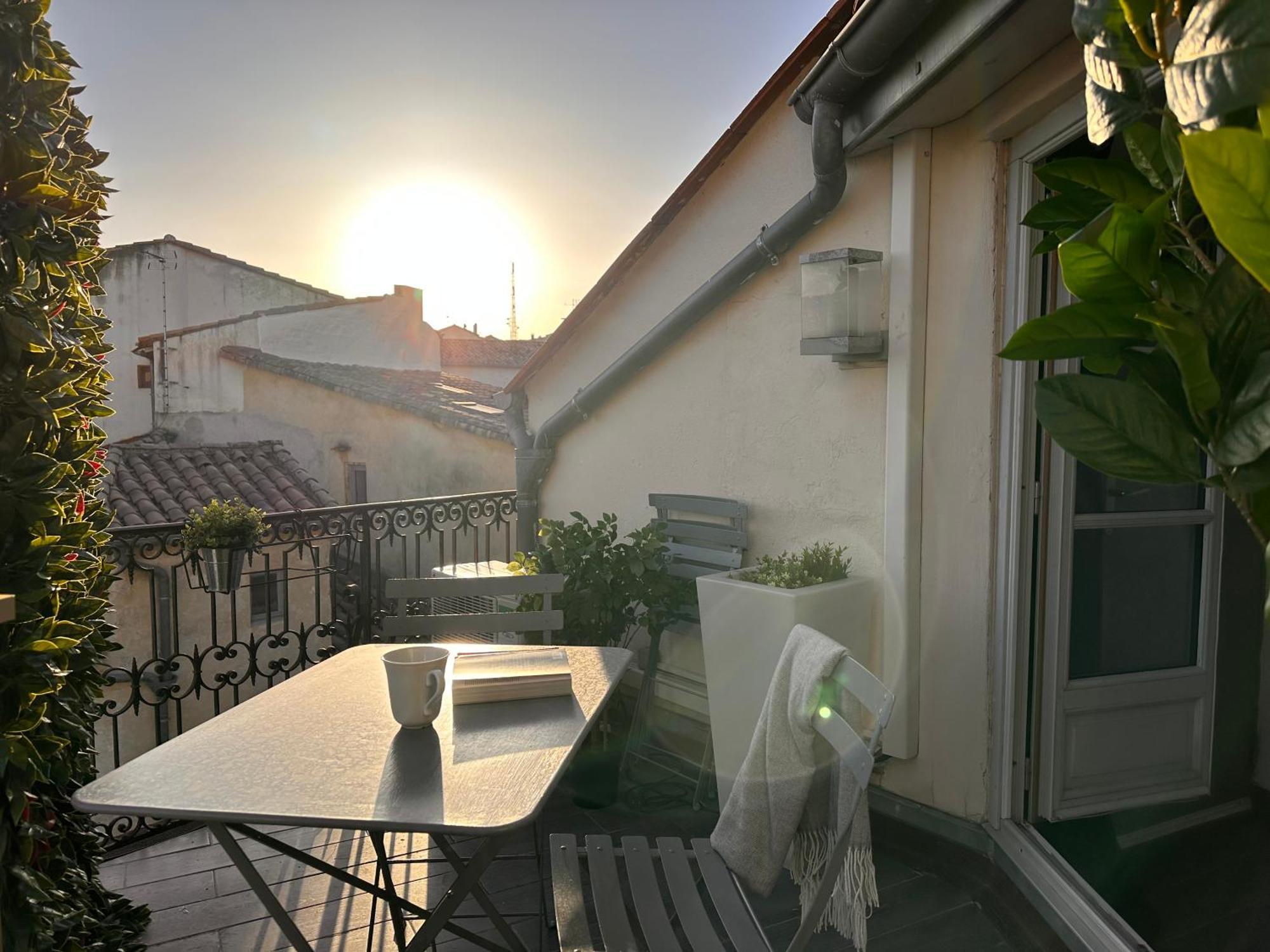 דירות La Terrasse, Vue Sur Les Toits De מונפלייה מראה חיצוני תמונה